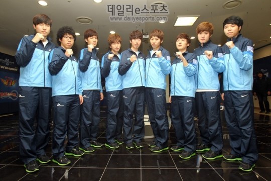 FUT Esports 在 VCT 2025： EMEA Stage 1 中处理了 Gentle Mates ，而 Team Heretics 对 GIANTX 毫无困难