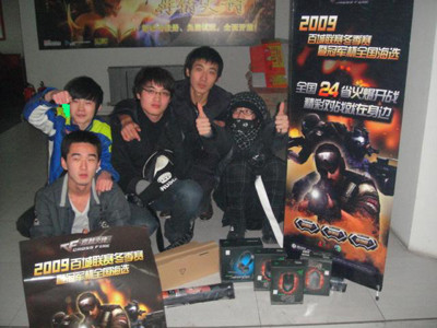 LPL夏季赛W8D4：Geju结束禁赛回归，Tangyuan出任辅助